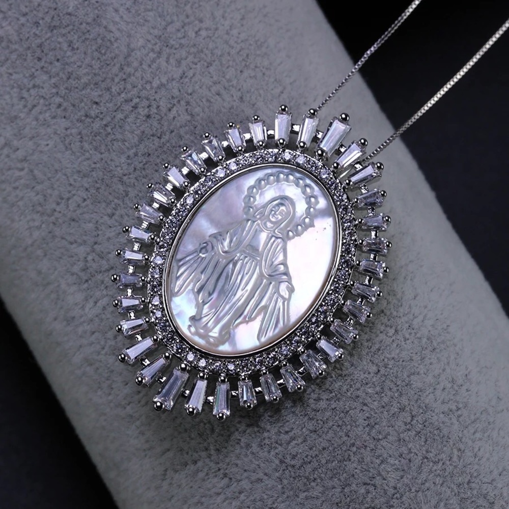 Mother of Pearl Cubic Zircornia Pendant Necklace